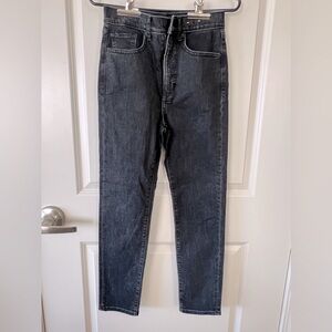 Express Women’s Black Jeans Size 0/R. Slim Ankle Super High Rise.